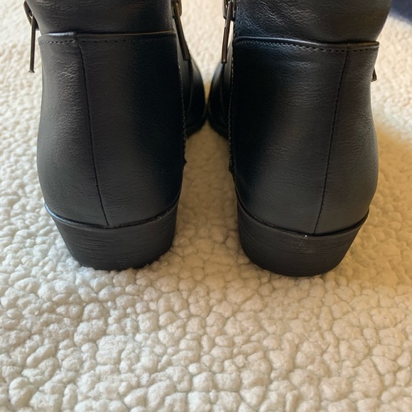 SOLD Apt. 9 Booties - Picture 4 of 5